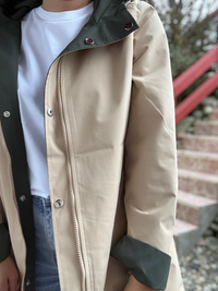 Imperméable réversible femme kaki et beige déperlante à capuche