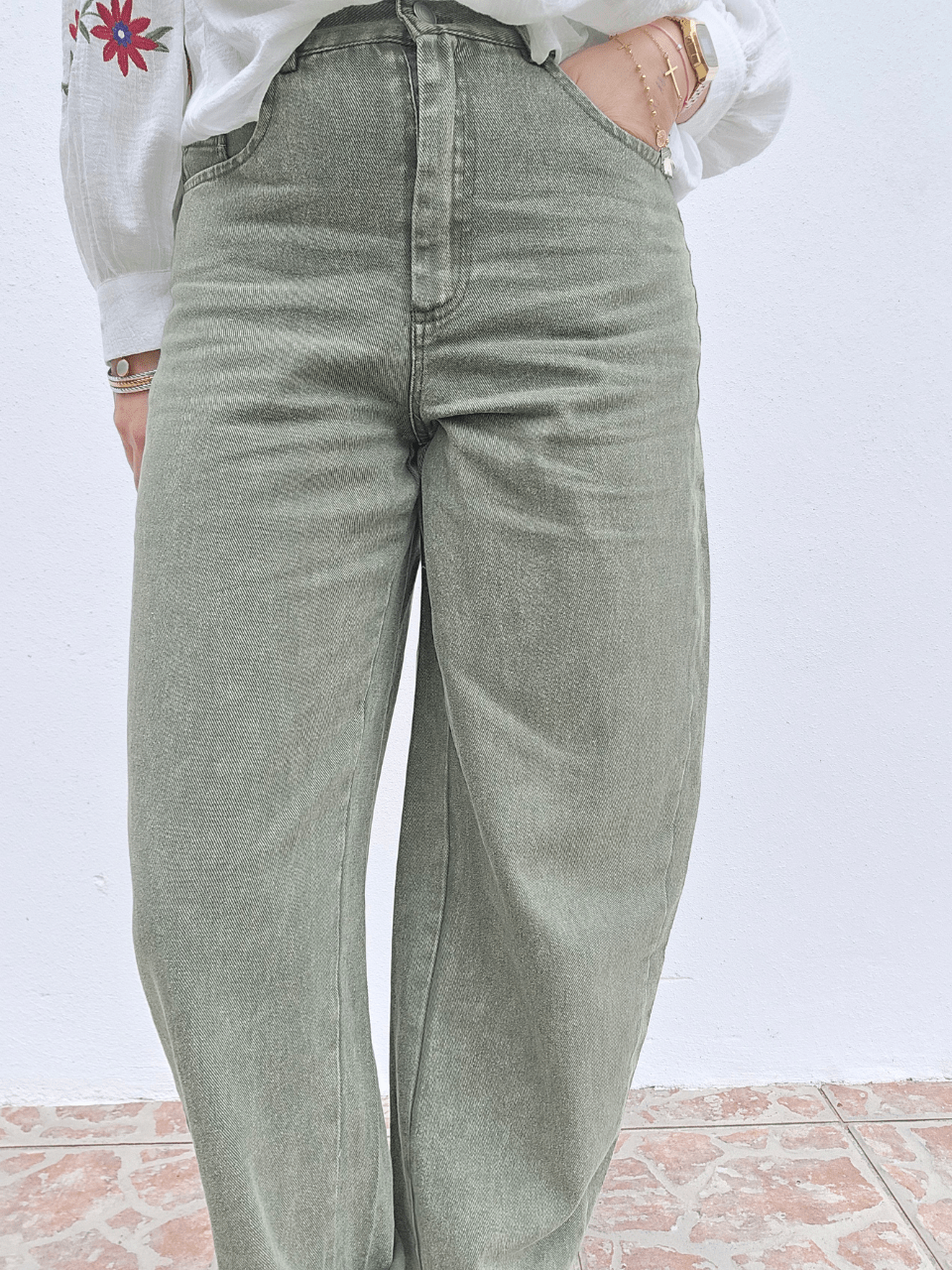 Jean femme coupe barrel kaki