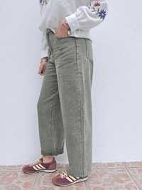 Jean femme coupe barrel kaki