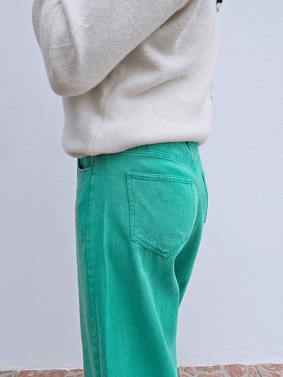 Jean femme coupe barrel vert délavé