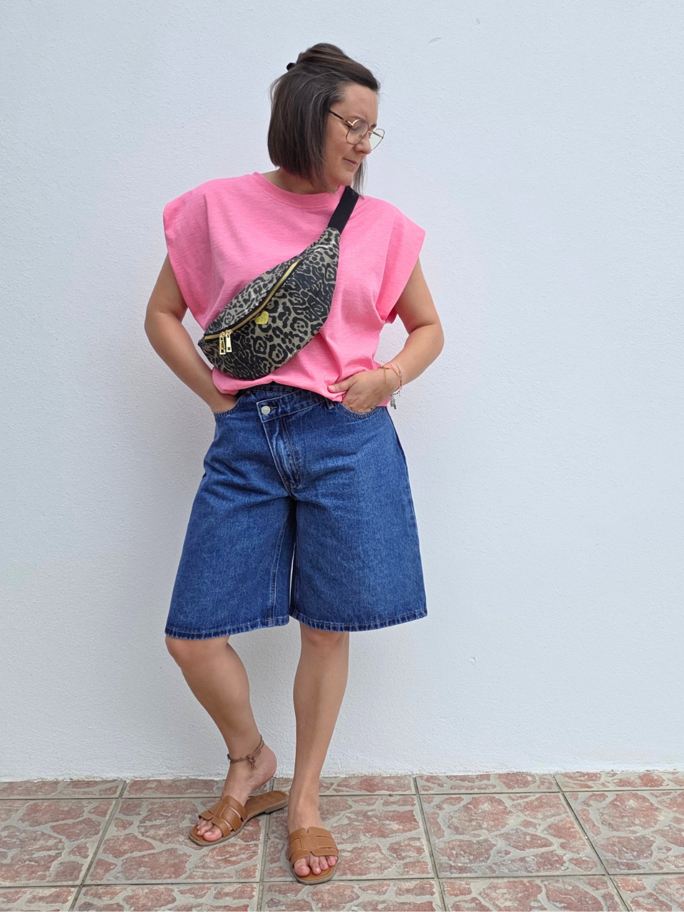 Tee-shirt rose 100 % coton  -Taille unique 36 à 42
